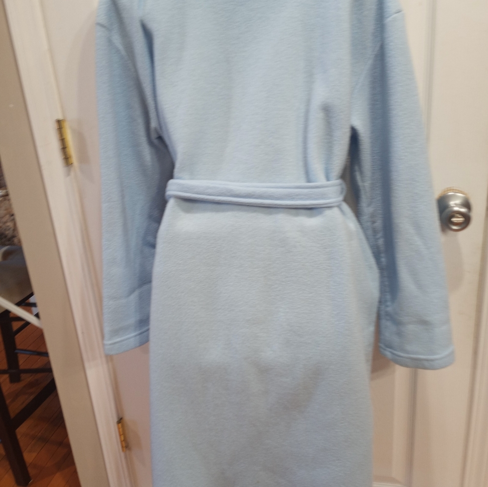 Ladies Bath Robe - Picture 4 of 12